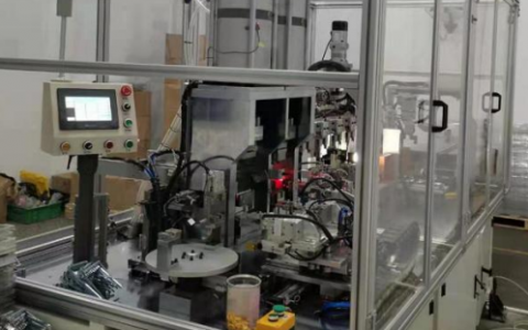 服務器鐵支架自動組裝設(shè)備